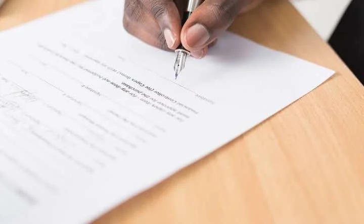 firma-de-reserva-de-derechos